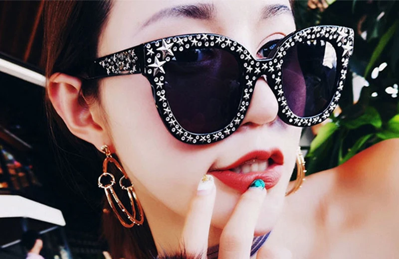 Shiny Stars Sunglasses Women Vintage Retro Square Shape Oversized Sun Glasses Fake Rhinestone Star Shades UV Protection oversized square sunglasses