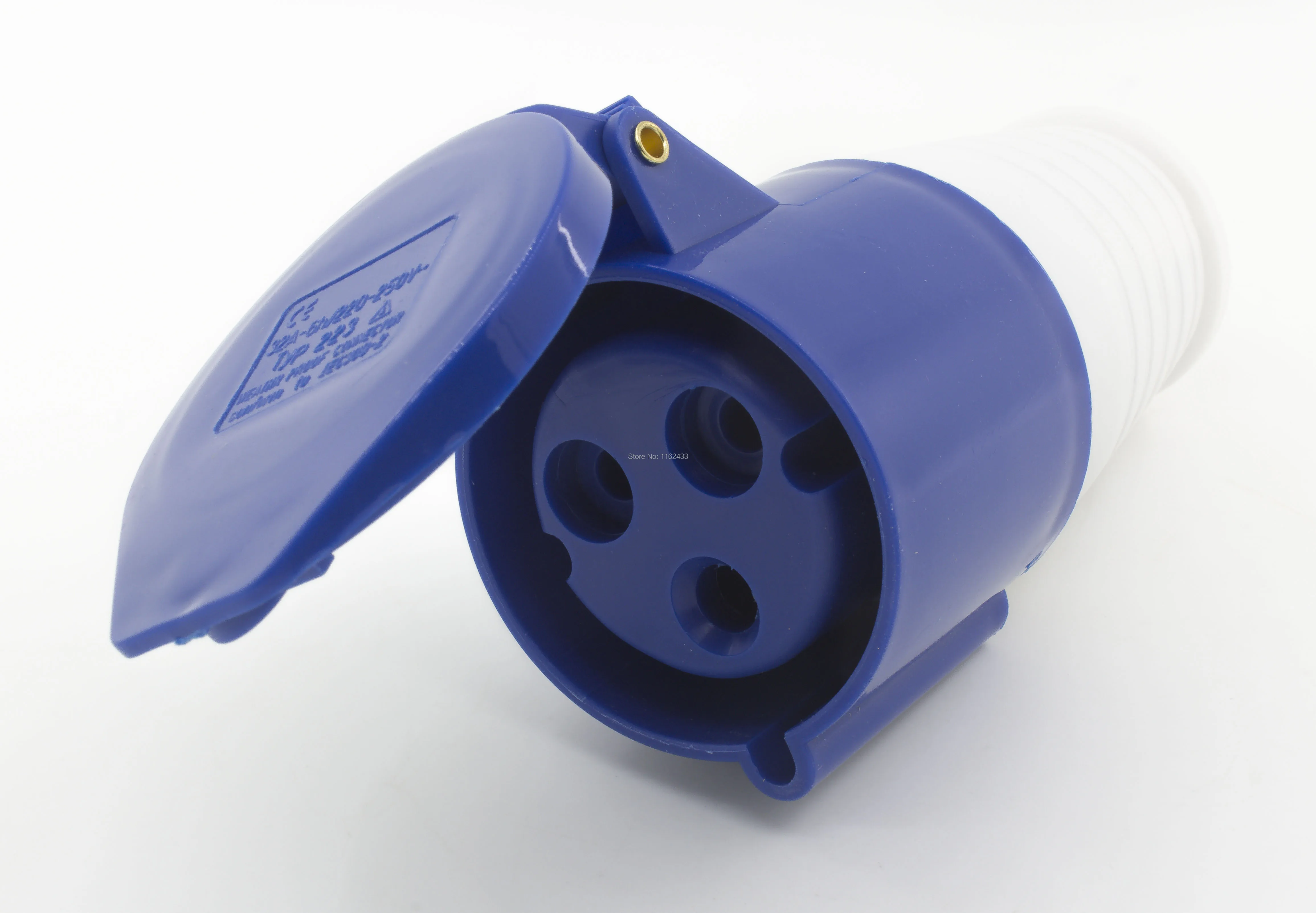 32A 2P E 3 pin 220 240V IP44 223 single phase splashproof industrial