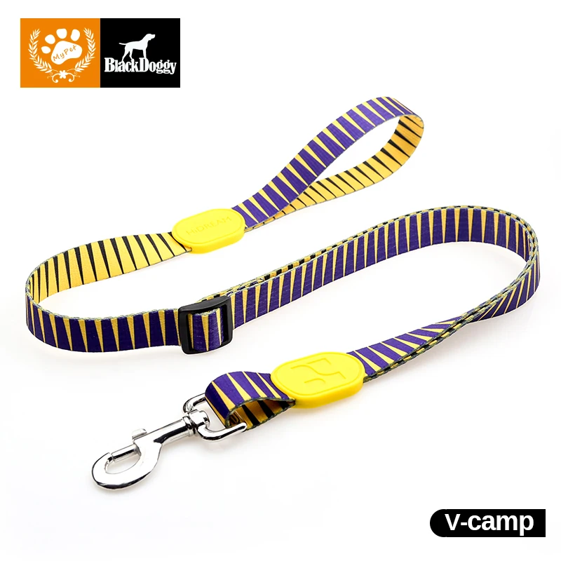 Outdoor 131cm Fashion Dog Leashes Profusion Pattern 100 Polyester Led