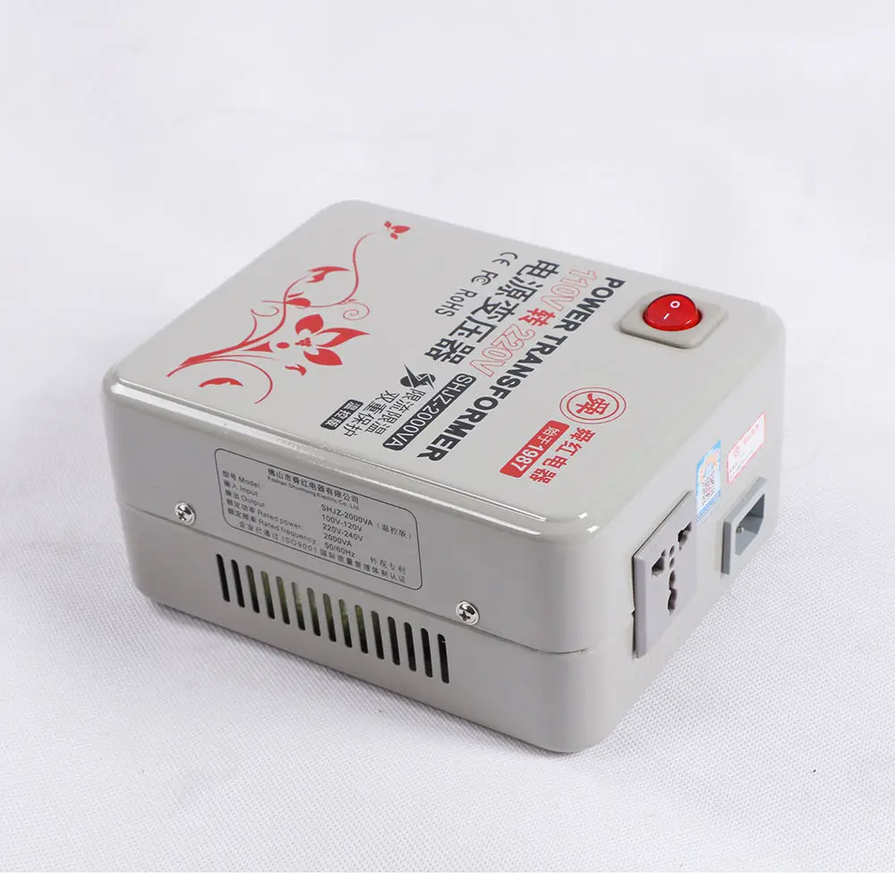 Вход трансформатора питания 100-120 V выход 220 V-240 V Номинальная мощность 2000VA