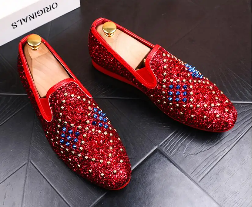 Новая роскошная мужская модная повседневная обувь золотые/зеленые/красные блестящие Лоферы обувь для мужчин вечерние свадебные модельные туфли