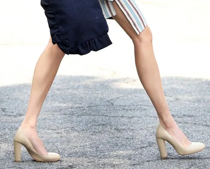 

Summer Square Heel Pumps Woman with Shallow Square toe Shoes Slip on Super High Heel Size 34-39 For Casual Solid Color Nude