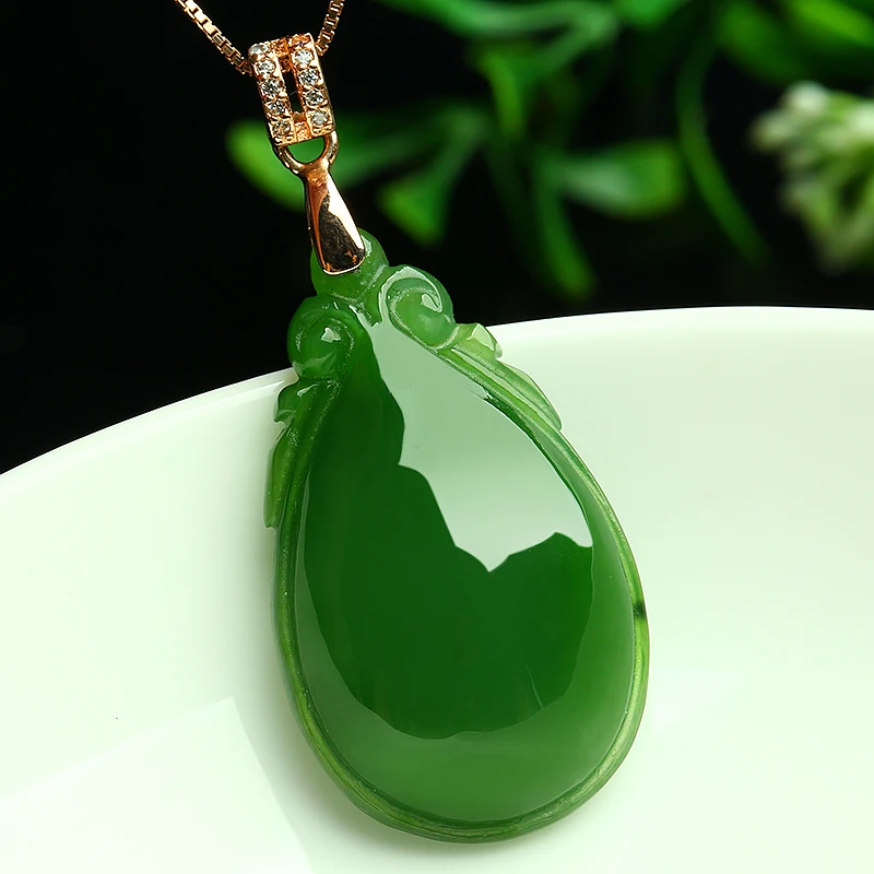 Authentic Hotan jade Ruyi pendant natural jade spinach green jade