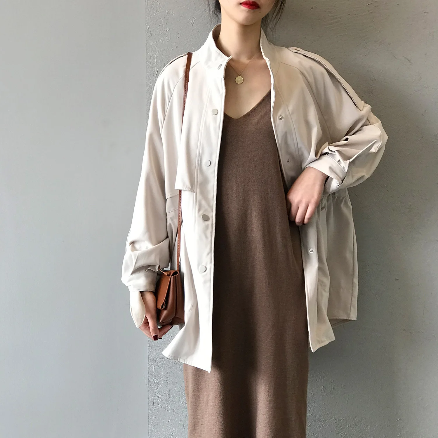 Женская одежда с длинным рукавом и стоячим воротником, Женское пальто средней длины цвета хаки, тренч для женщин, Casaco Feminino Harajuku Abrigo Mujer