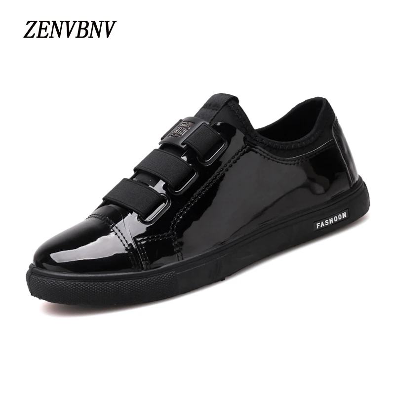 

ZENVBNV New Autumn Fashion Elastic band Leather Retro Shoes Men Flat Heel Solid Shoes High Quality Bright black Casual Shoes