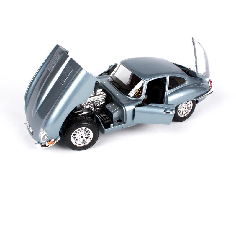 Высокая имитация 1: 18-тип классическая модель автомобиля из цинкового сплава, металлический трансформер и модель купе, Классическая коллекция