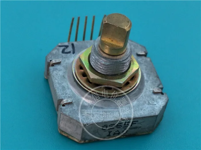 

[VK] 0265F 1AO curved foot shaft encoder length 16MMF switch
