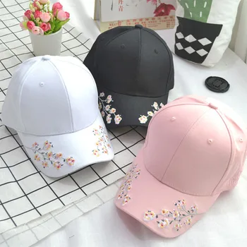 

New Arrival Women Korean style Flower Embroidery Fashion Hat Retro Curved Eaves Lovers Baseball Caps