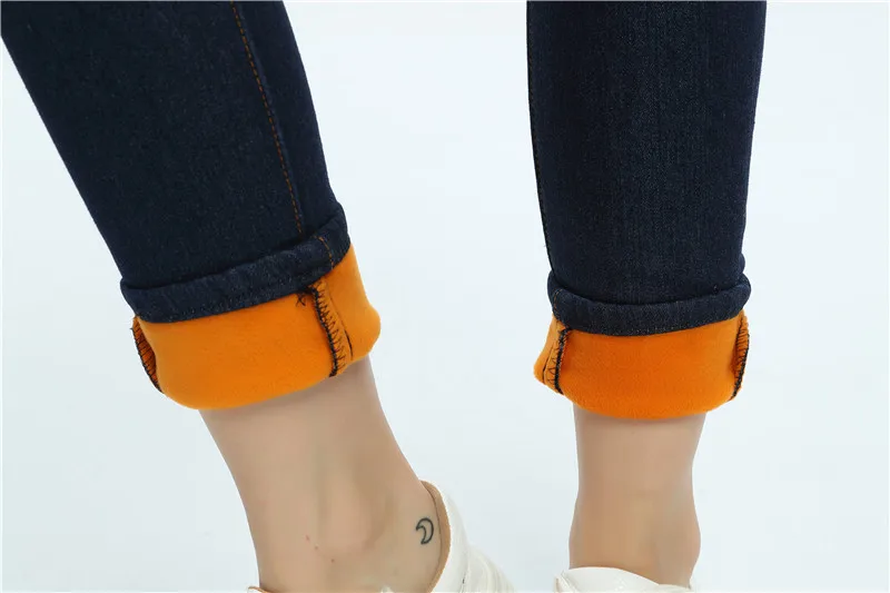 Oversized Winter Warm Jeans Pants For Women Gold Fleeces Thickening Hot Denim Pants High Waist Mom Jean Trousers Female P9107