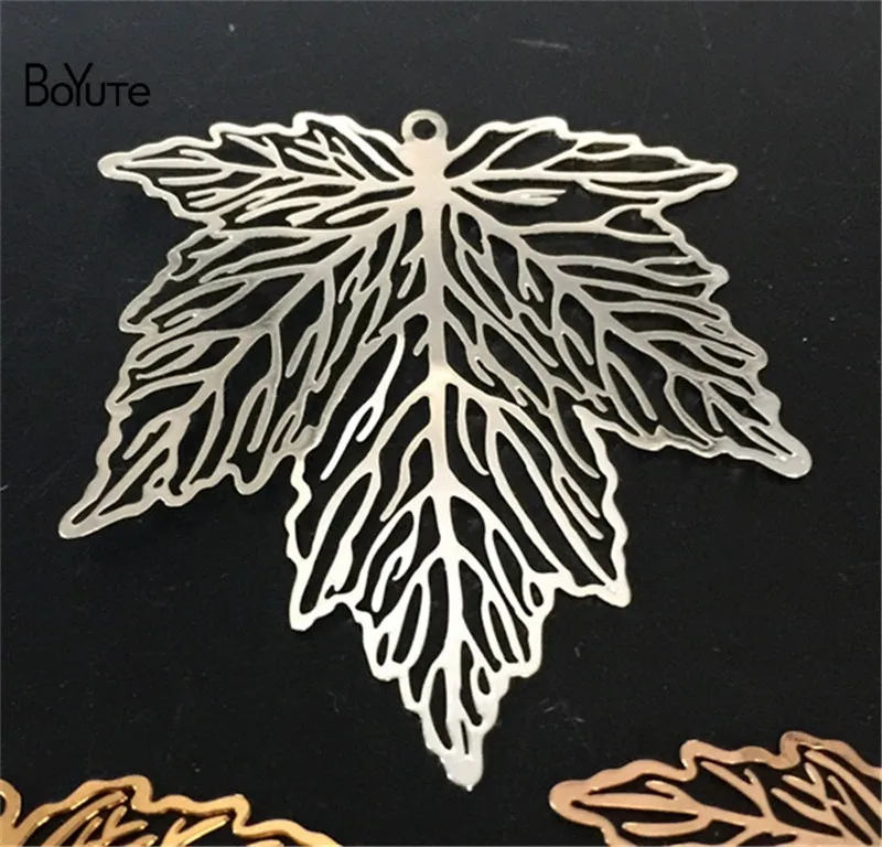 BoYuTe 10Pcs 4543MM Filigree Maple Leaf Metal Sheet Silver Gold Diy Pendant Charms for Jewelry Making (2)