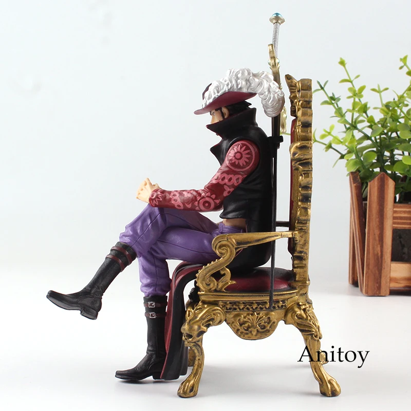 One Piece Figure One Piece Anime Dracule Mihawk Hawk Eyes Action Figure Sitting on Chair CREATOR X CREATOR Toys 16cm KT4721 One Piece Figure One Piece Anime Dracule Mihawk Hawk Eyes Action Figure Sitting on Chair CREATOR X CREATOR Toys 16cm KT4721