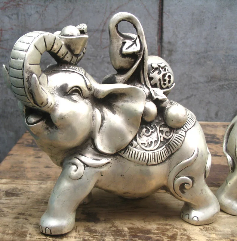 

Good Luck Elephant Wealth silver statue