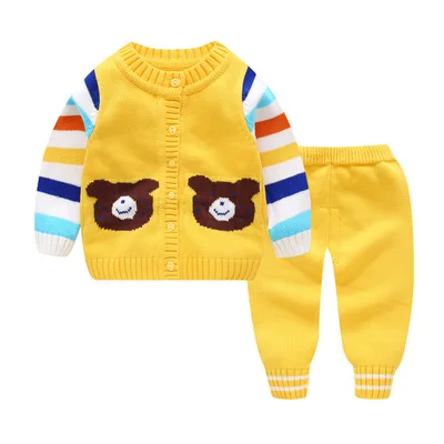 

Baby's warm sweater