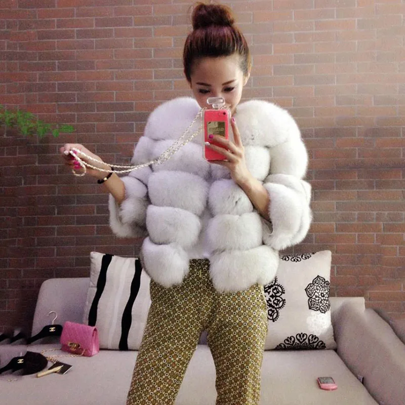 2018 Top Luxury Fashion European 100% Real Fox Fur Jackets and coats For Women Short design Lady Genuine Fox Fur outwear white