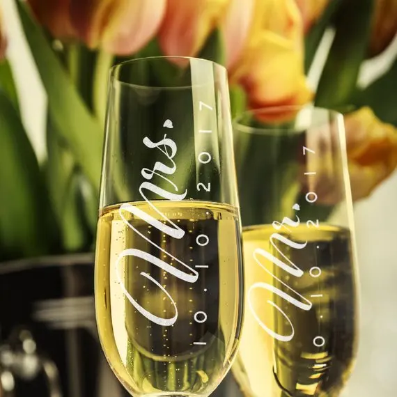 2 шт. Mr. Mrs. Свадебные бокалы для шампанского стаканы Персонализированные Высокие продолговатые фужеры для шампанского, для свадьбы, для годовщины помолвки Свадебные фужеры