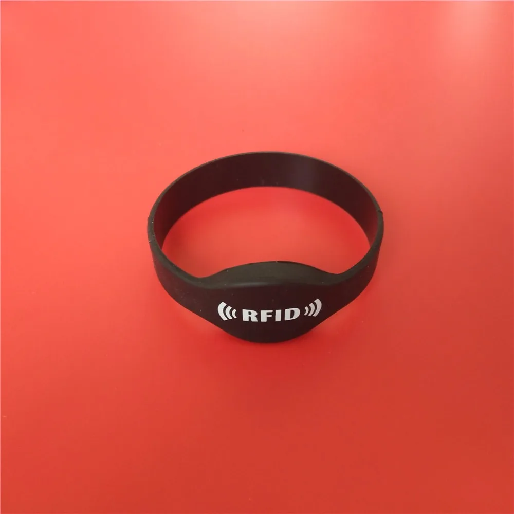 125KHZ EM4305 Rewritable RFID Bracelet Silicone Wristband Copy In Access Control Card  
