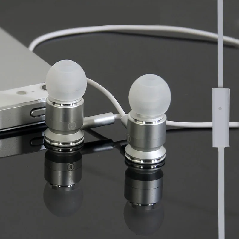 Promotional EIAOSI X6 3 5mm good bass metal in ear earphone with Microphone for iPhone 6
