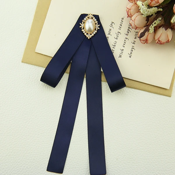 

2018 New Brooch Bow Tie Fabric Women Shirt Coat Female Pins and Brooches Bank Students Bowtie Broche Collar Jewelry Accessories