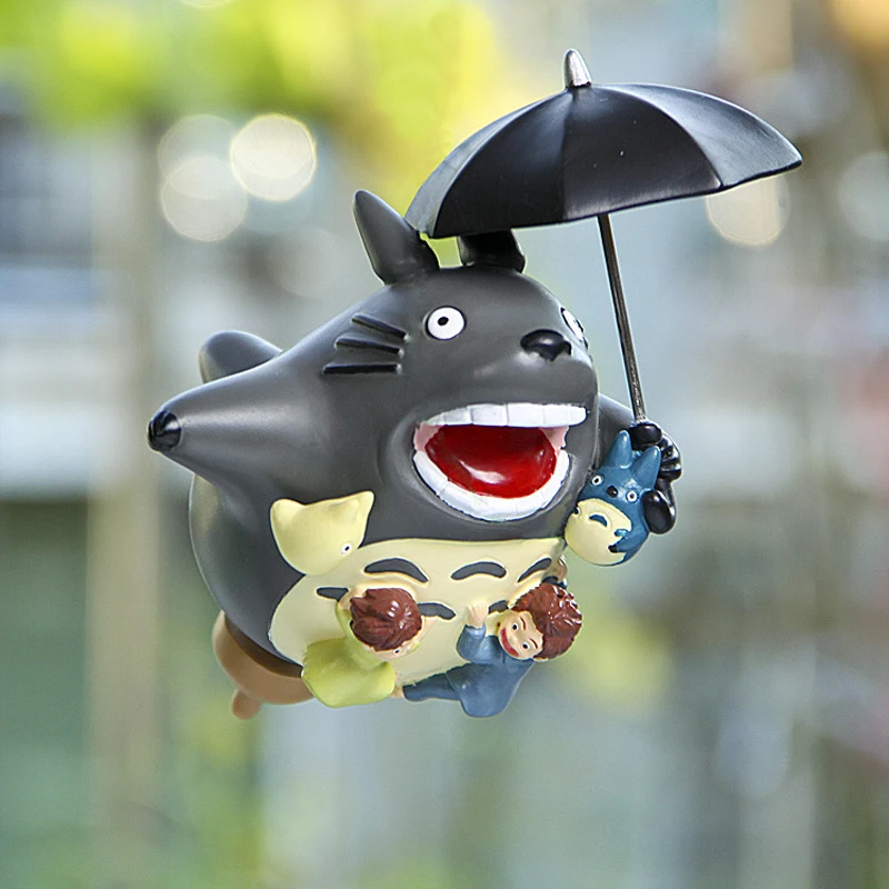 totoro tilting figure