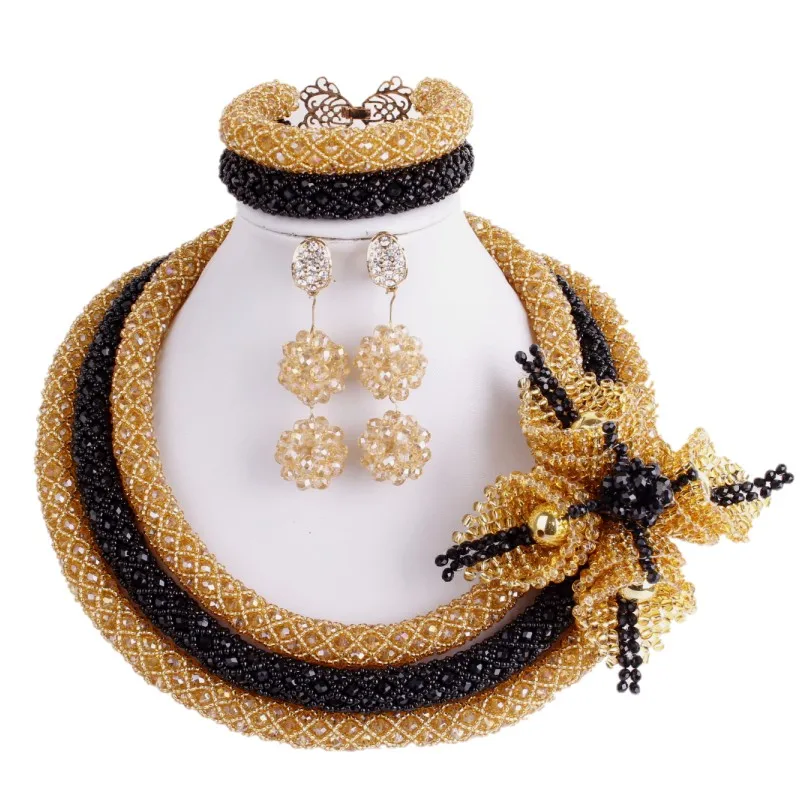 

Dudo African wedding necklace and earring set gold