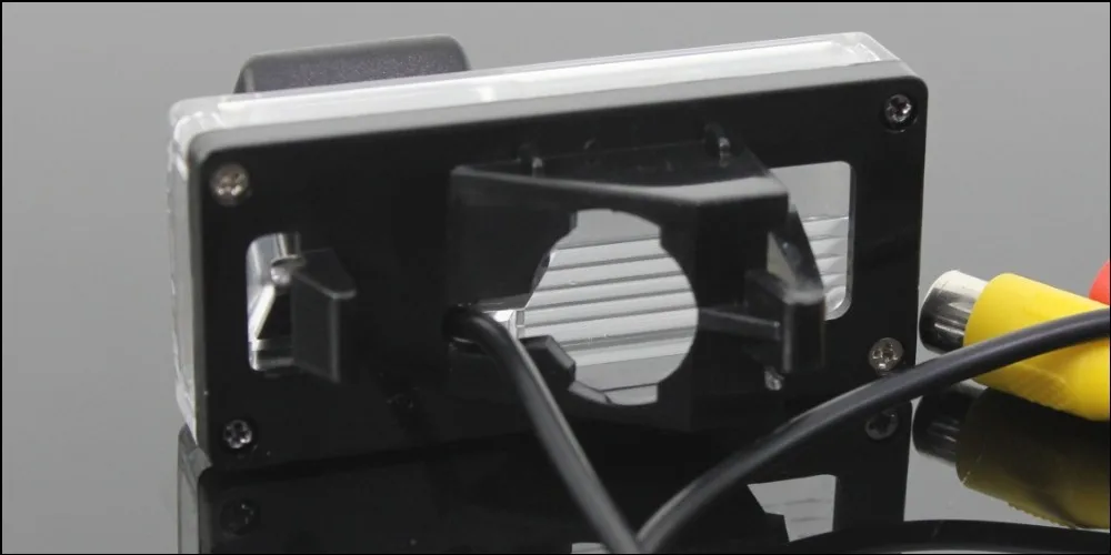 Car Camera For TOYOTA Land Cruiser LC 120 LC120 Prado 2002~2009 High Quality Rear View Back Up Camera For Fans Use CCD + RCA Show 3