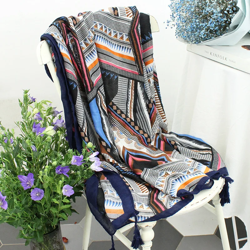 

Lady Scarf Summer Sunscreen Shawl Female Cotton Scarf National Style Desert Seaside Oversized Dual-use Silk Towel Beach Resort