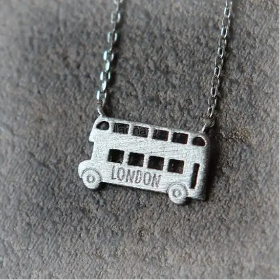 Daisies 10pc/lot Pendant Necklace London Double Decker Bus