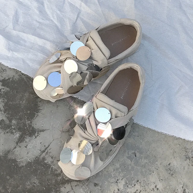 2018 осенние новые туфли на плоской подошве Модные Ретро расшитые блестками плиссированные парусиновые туфли простая повседневная женская