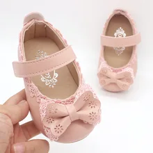 Весенняя повседневная обувь принцессы с кружевным бантом для маленьких девочек модная детская обувь на плоской подошве детская обувь без шнуровки на мягкой подошве размер 21-30