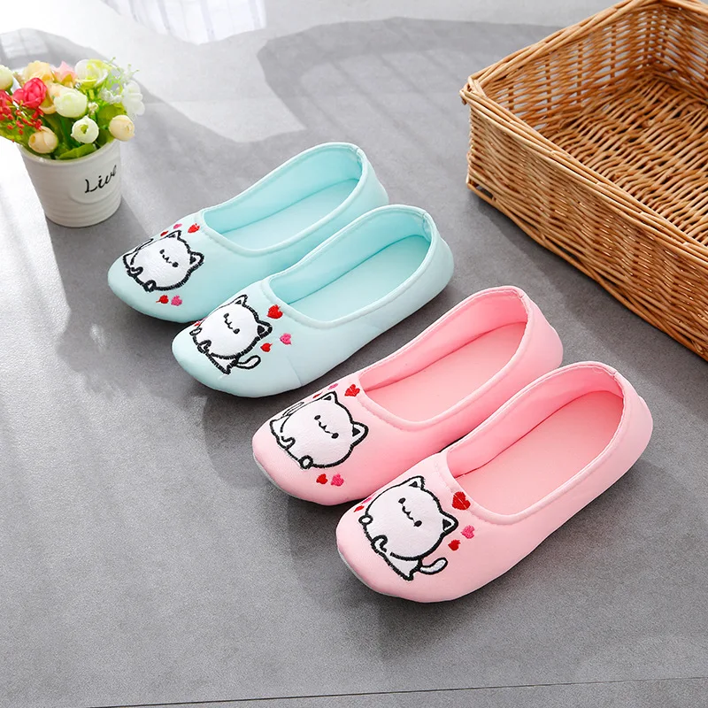 

Women Winter Home Slippers Cartoon Cat Shoes Soft Winter Warm House Slippers Indoor Shoes Bedroom Floor Shoes Pantuflas