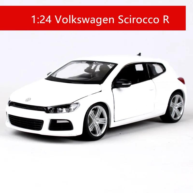 Maisto 1:24 Volkswagen Boyfriend имитация сплава Модель автомобиля ремесла Коллекция игрушек инструменты подарок - Цвет: Белый