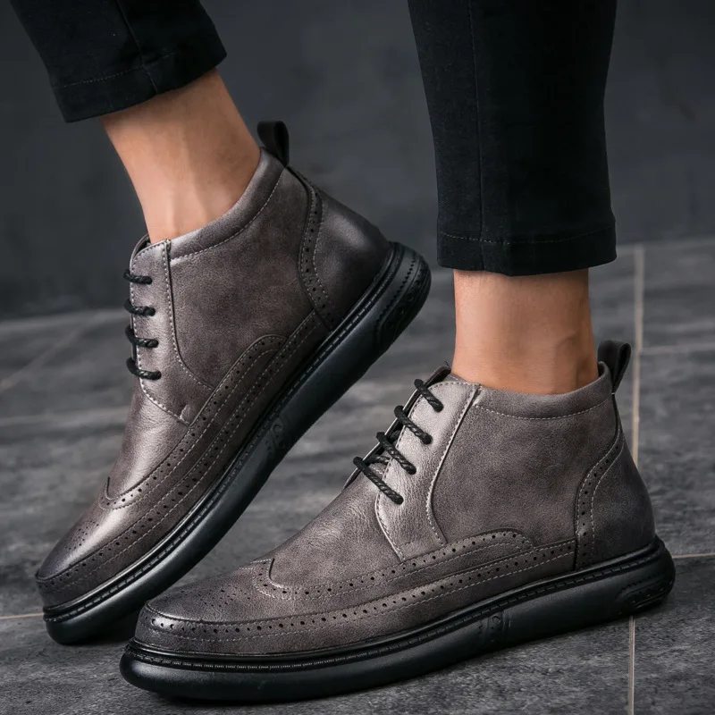 

Short boots in autumn and winter high leather shoes Bullock trendy shoes Martin boots men's shoes