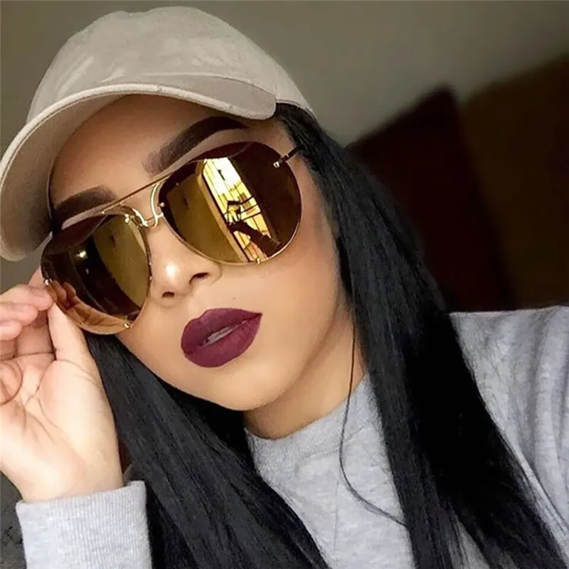 Vintage Sunglasses Oversized Unique Wrapping Paper Womens Metallic Gold Legs Women UV400 Gradient