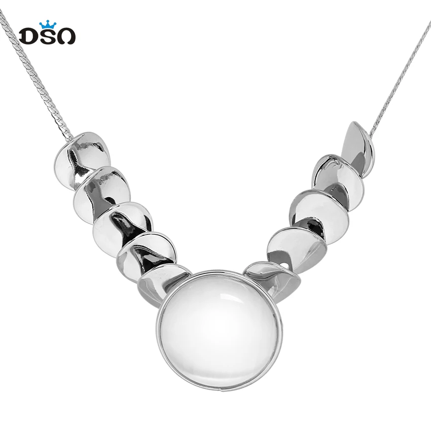 

New Arrival Women Pendant Necklaces Elegant High-grade Crystal Opal Stone Lock Bone Tip Short Chain Necklace Pendant (AX0132)