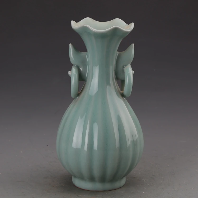 

#9 Antique SongDynasty porcelain vase,Longquan kiln powder blue bottle,crafts,Decoration,Collectio&Adornment,Free shipping