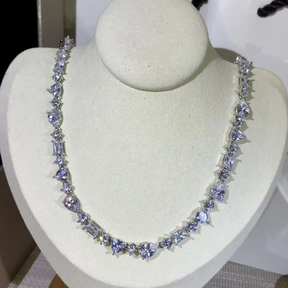 

High-grade jewelry personality fashion necklace super gorgeous zircon single-layer necklace married collarbone necklace