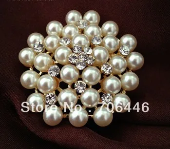 

Gold tone Cream Color faux pearl and rhinestone Crystal Flower brooch Pin