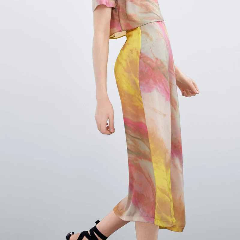 high-waist-skirt