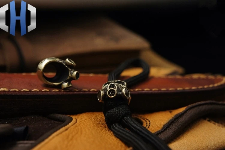 Paracord Beads Brass Skull Anti-virus Mask Knife Beads Pure Copper EDC Pendant Beads DIY Flashlight Falls Rope Pendant Keychain Paracord Beads Brass Skull Anti-virus Mask Knife Beads Pure Copper EDC Pendant Beads DIY Flashlight Falls Rope Pendant Keychain
