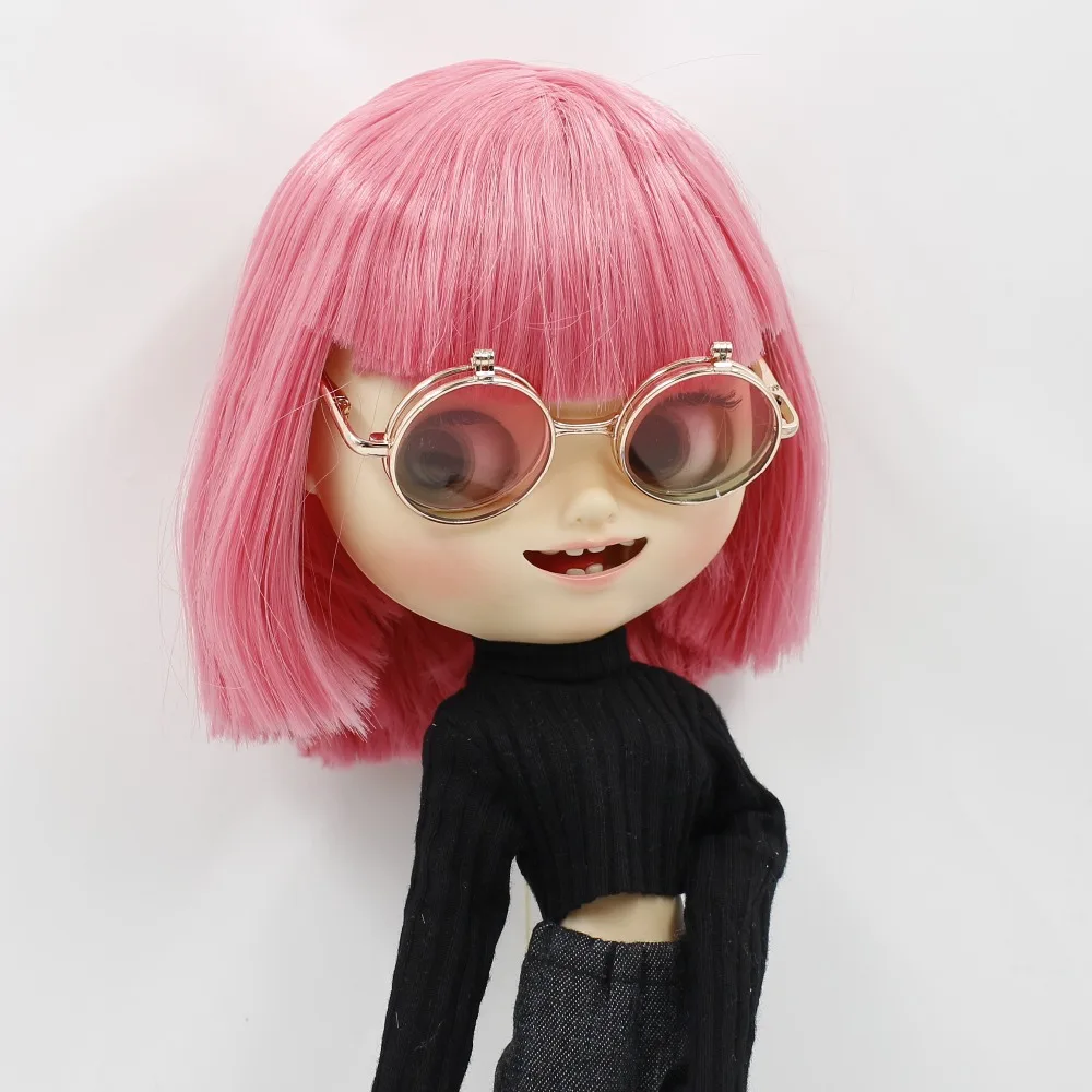 Neo Blythe Doll Black Urban Casual Outfit With Cap 3