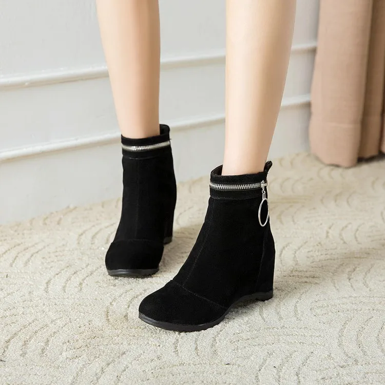 

Big Size 11 12 13 Ladies round head flat bottom with raised ankle boots with velvet lining to keep warm after zipper