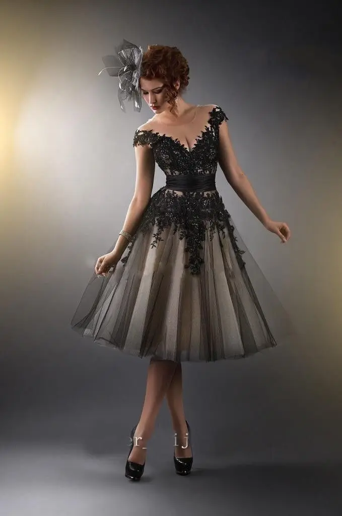 Baljurk 2017 Trouwjurken Geappliceerd Gothic Sexy V Hals Tulle Applicaties Lace Knielengte Zwarte Bruids Jurk