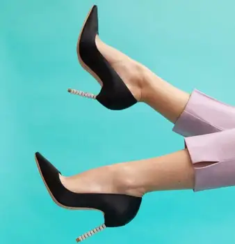 

2019 Spring Newest Crystal Embellished Thin Heels Woman Shoe Sexy Pointed Toe Wedding Heels Celebrity Dress Heels Black Silver