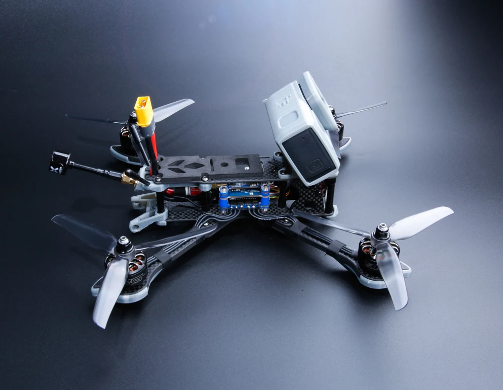 Fpv 7 дюймов. Dron fpv. Дрон fpv x909t. Гоночный fpv дрон. Fpv drone камера.