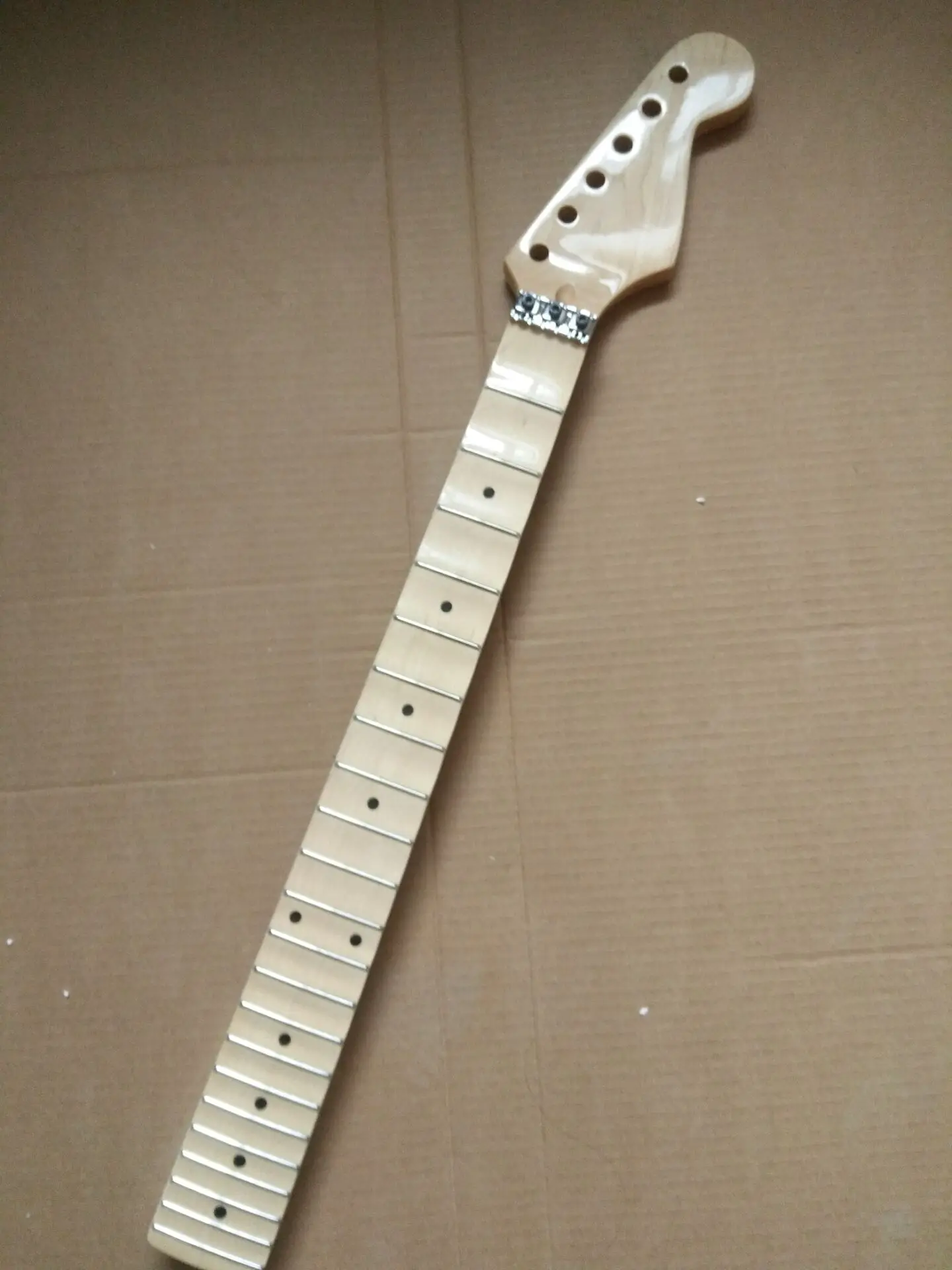 Sharplace Replacement Maple Guitar Neck Fretboard Finger Board for Jackson Guitar Accs Sharplace Replacement Maple Guitar Neck Fretboard Finger Board for Jackson Guitar Accs