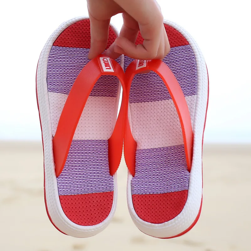 Нескользящие летние тапочки на плоской подошве; домашние и уличные пляжные туфли на плоской подошве с толстой подошвой; красивые женские тапочки с острым носком - Цвет: Красный