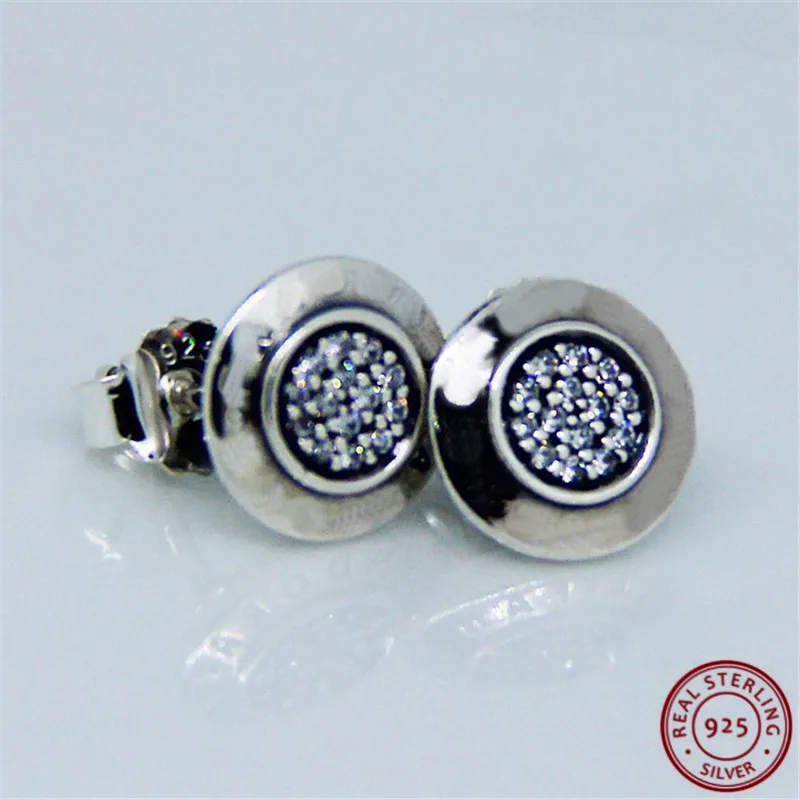 

Popular 925 Sterling Silver Stylished Signature Stud Earrings for Women Jewelry with Central Pave-set Clear CZ Wholesale FLE009