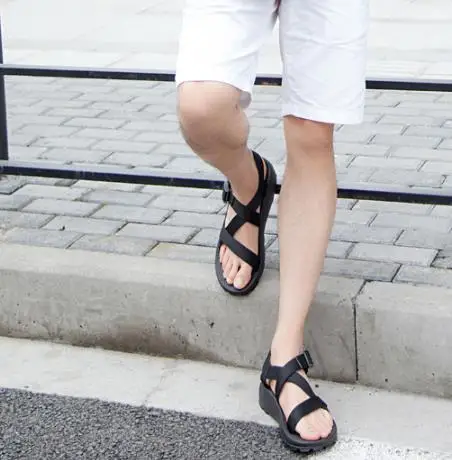 Male Non-Slip Rubber Shoes 2016 Vietnamese Sandals Roman Fashion Casual Shoes Men Summer Beach Sandalias Masculinas 37-44 Male Non-Slip Rubber Shoes 2016 Vietnamese Sandals Roman Fashion Casual Shoes Men Summer Beach Sandalias Masculinas 37-44