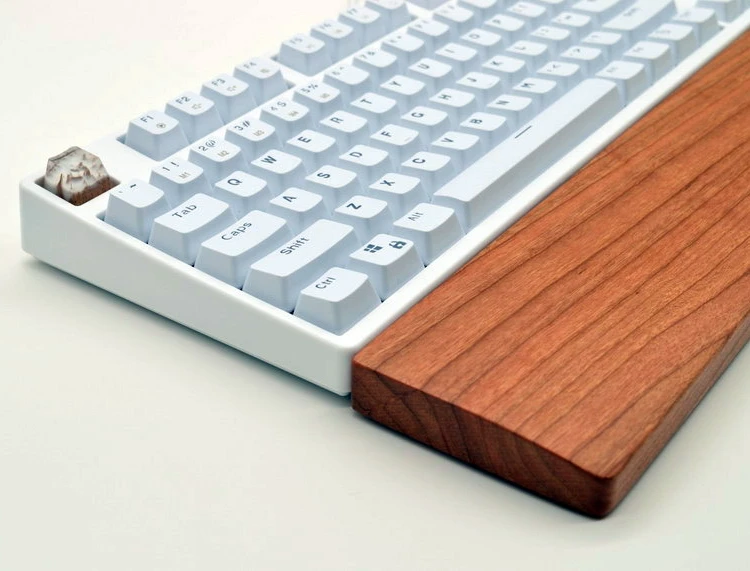 Запечатанный с Kiss резиновый деревянный ключ колпачок индивидуальная креативная механическая клавиатура полупрозрачная клавишная крышка OEM R4 высота