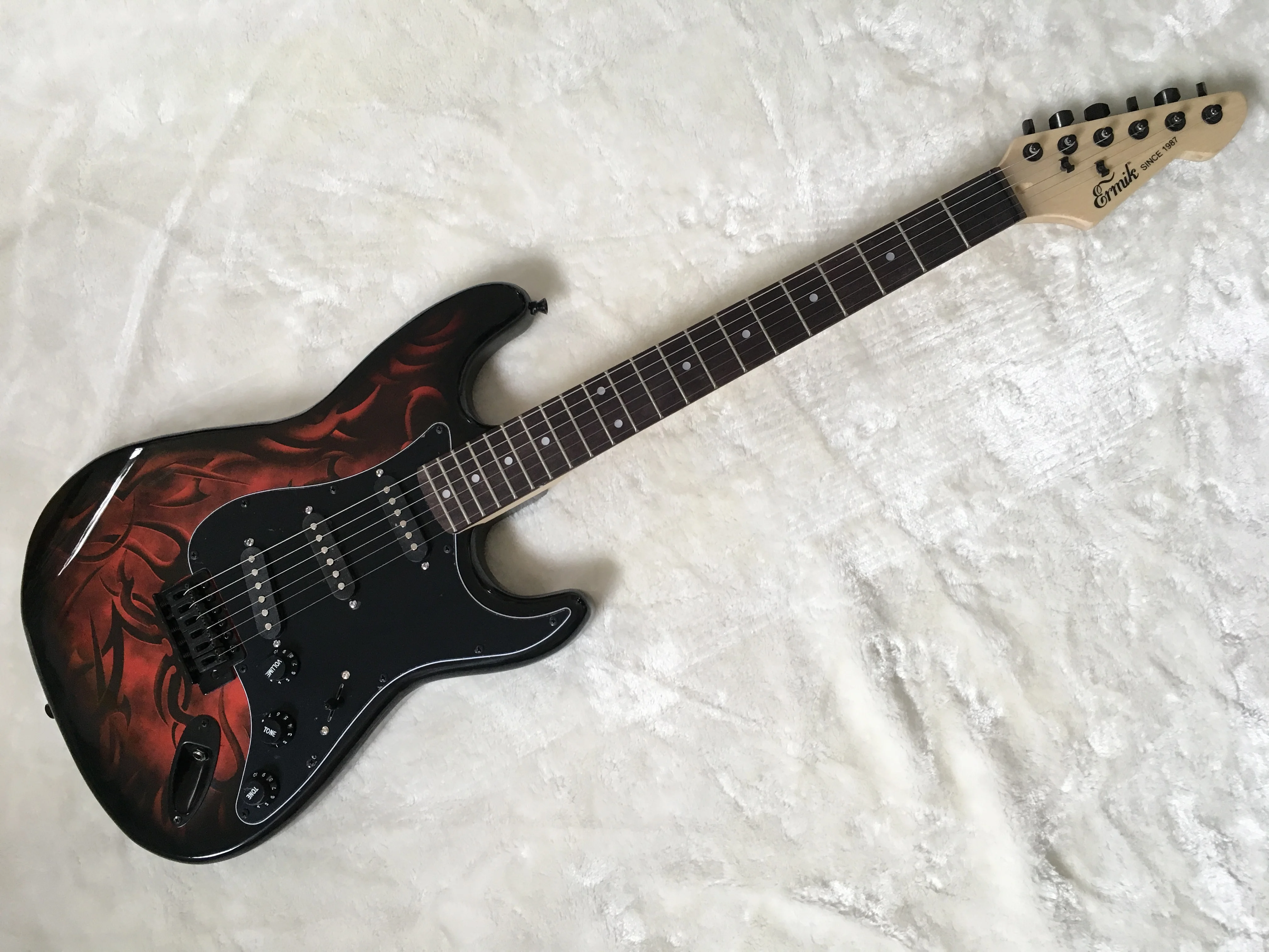 

New Electric guitar/ st Flame Water Transfer Printing guitar/guitar in china/free shipping